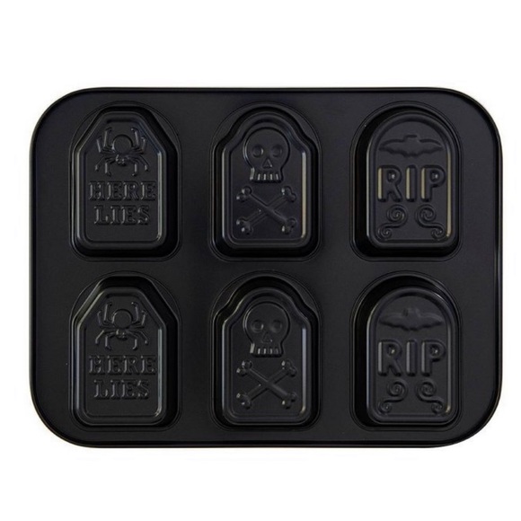 Nordic Ware Halloween Steel Muffin Cake Mold Pan - Picture 1 of 7